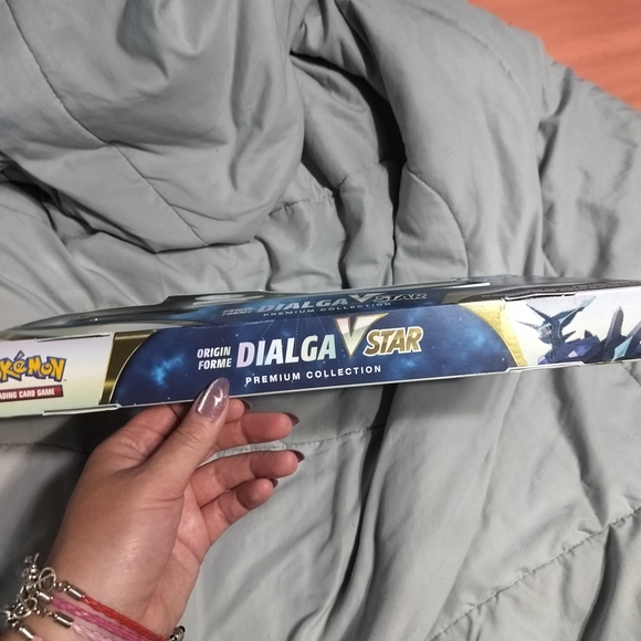 Pokemon Dialga VSTAR Premium Collection Box Pokemon Dialga VSTAR Premium Collection Box